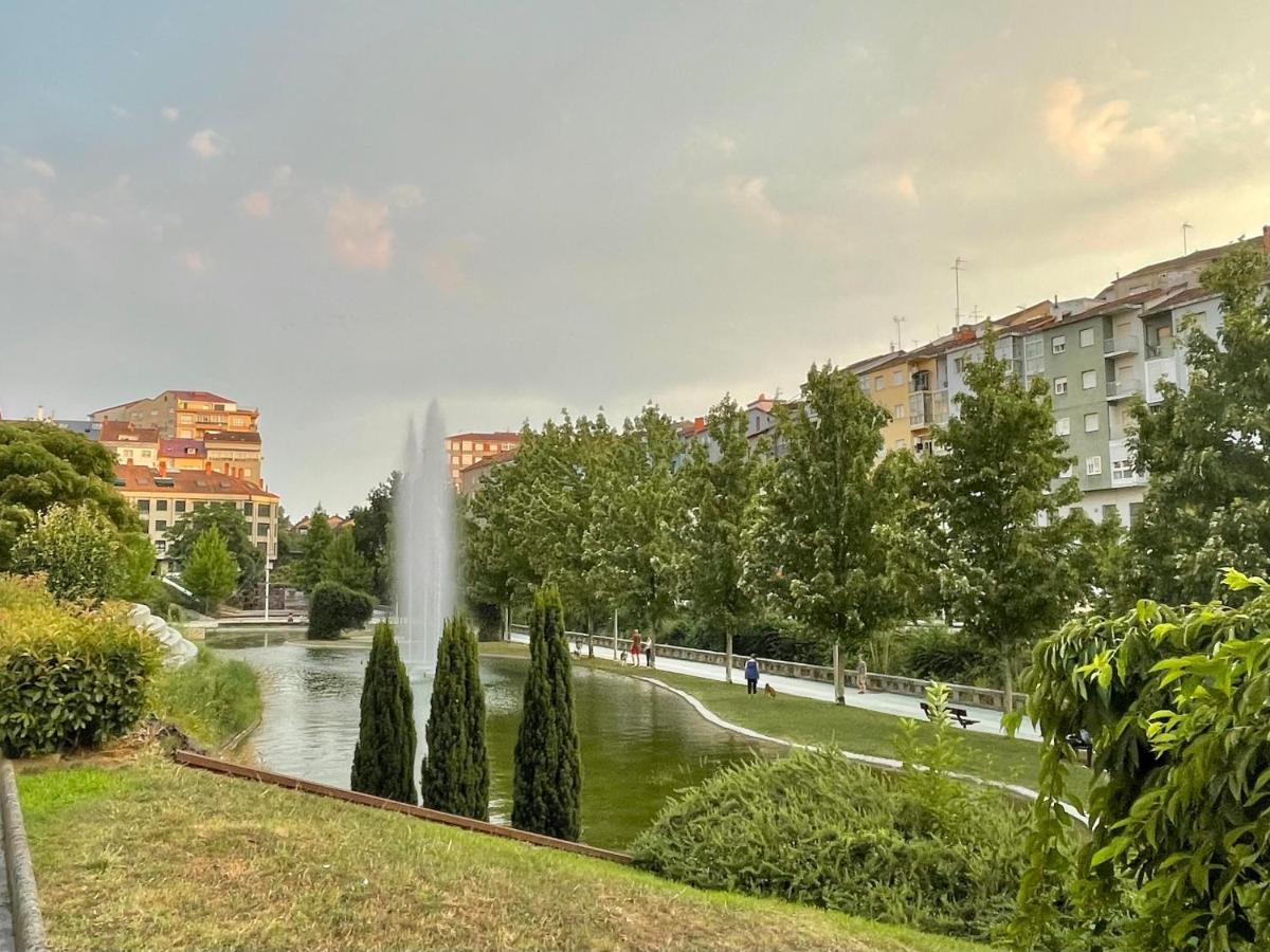 Estudio Centrico 1 Con Terraza Y Parking Privado Ourense Exteriör bild